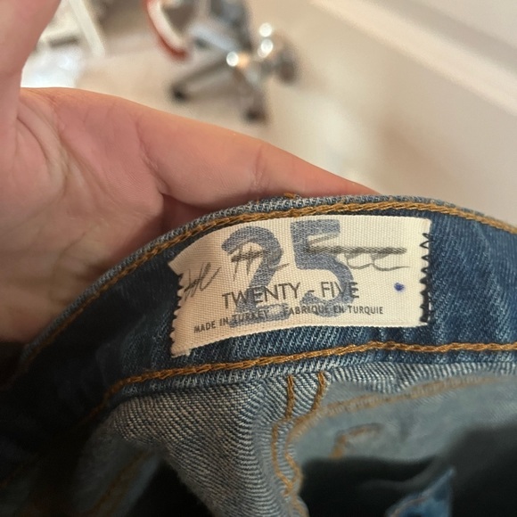 Free People Vixen Light Wash Distressed High Rise Straight Leg Jeans 25 - Picture 5 of 5